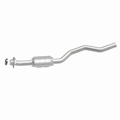 MagnaFlow Standard Grade Federal / EPA Compliant Direct-Fit Catalytic Converter 23252 360 Degree Image Set