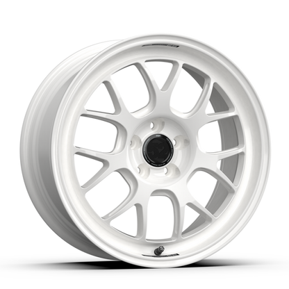 fifteen52 Apex RSR 18x9.5 5x114.3 38mm ET 73.1mm Center Bore Rally White RSARW-89554+38 RSARW-89554+38 User 1
