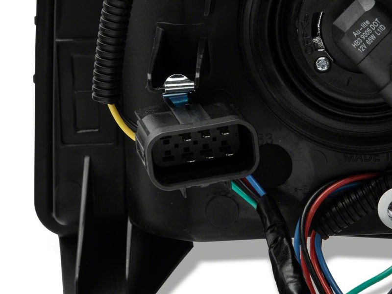 Raxiom 07-13 Chevrolet Silverado 1500 Euro Headlights- Blk Housing (Clear Lens) S112706 S112706 Photo - Close Up