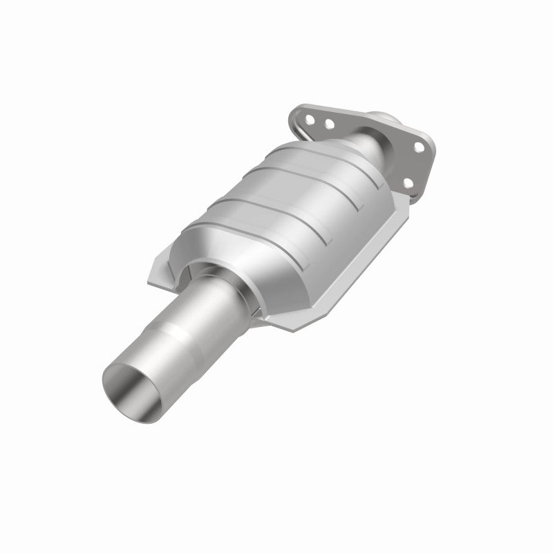 MagnaFlow Standard Grade Federal / EPA Compliant Direct-Fit Catalytic Converter 23496 360 Degree Image Set