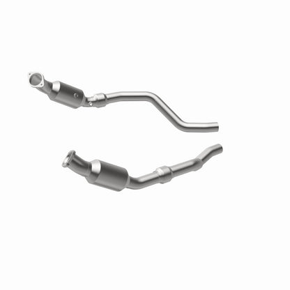MagnaFlow Standard Grade Federal / EPA Compliant Direct-Fit Catalytic Converter 16421 360 Degree Image Set