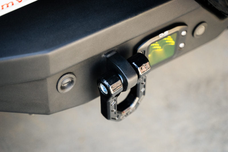 DV8 Offroad Elite Series D-Ring Shackles - Pair (Black) UNSK-01BL UNSK-01BL Photo - Unmounted