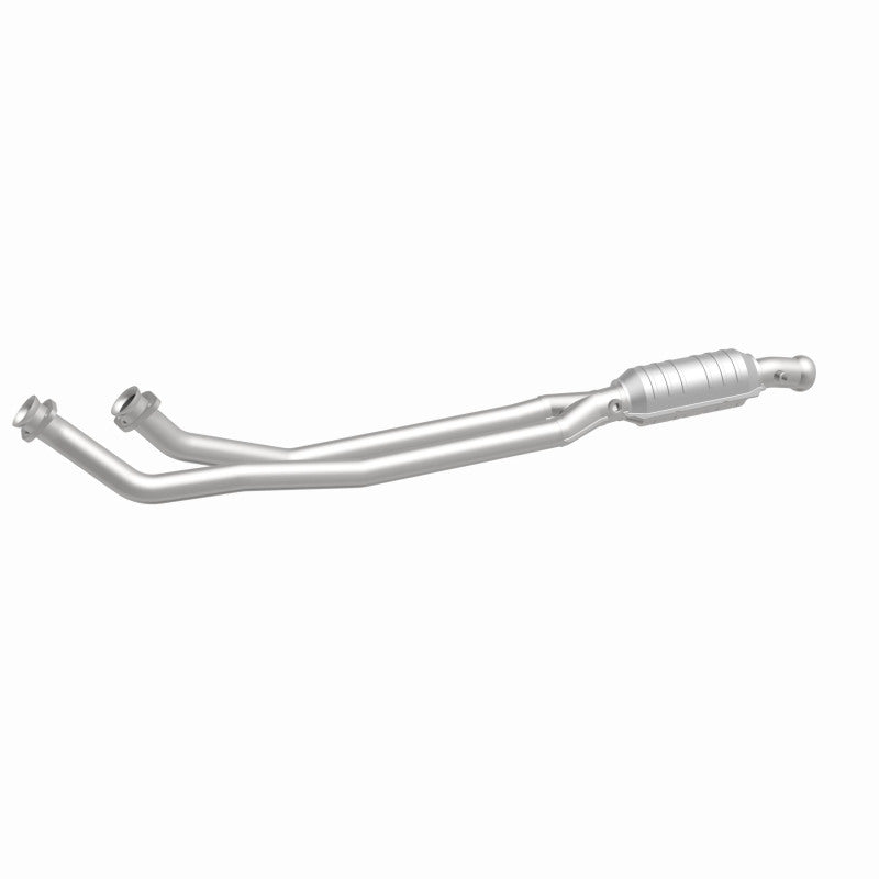 MagnaFlow Volvo HM Grade Federal / EPA Compliant Direct-Fit Catalytic Converter 23954 360 Degree Image Set