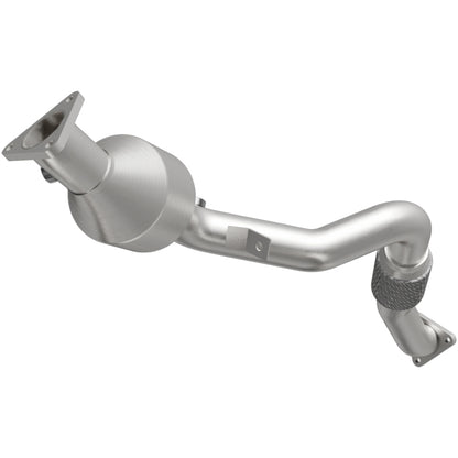 MagnaFlow OEM Grade Federal / EPA Compliant Direct-Fit Catalytic Converter 52586 Photo - Primary