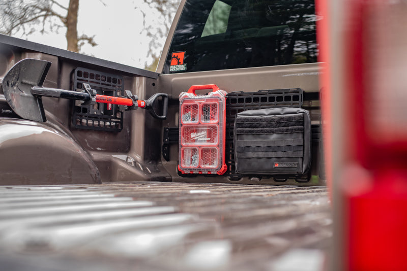 BuiltRight Industries 11-16 Ford F-250/F-350/F-450 Bedside Rack System - Front Panel 102302 102302 Photo - lifestyle view
