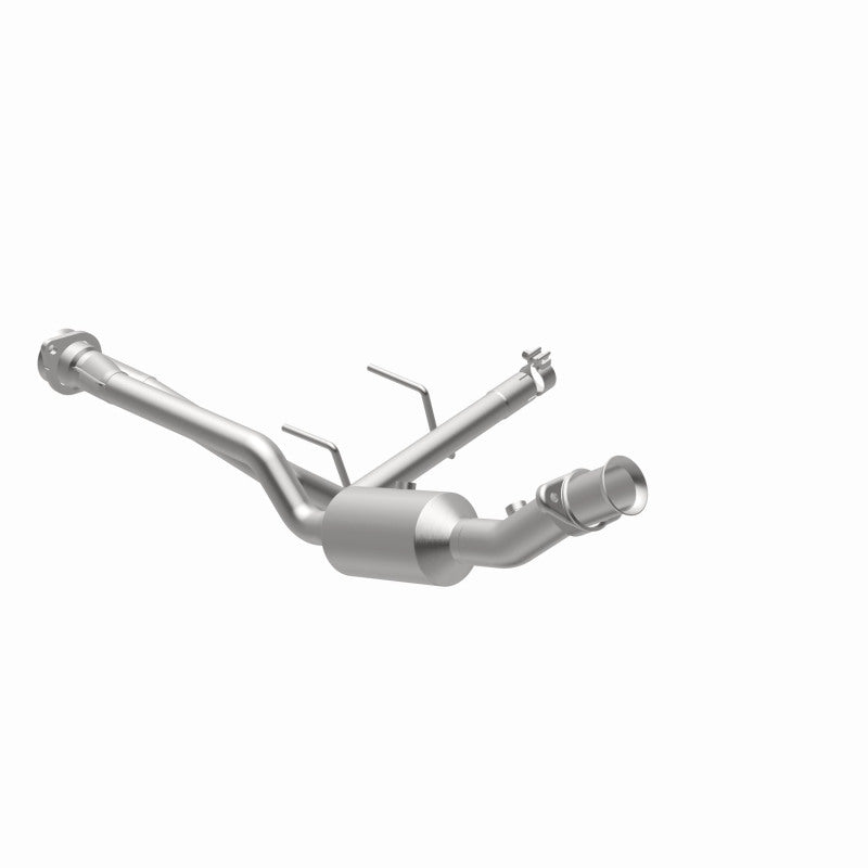 Magnaflow 18-20 Ford F-150 V6 3.3L Right Underbody Direct-Fit Catalytic Converter 280224 280224 360 Degree Image Set