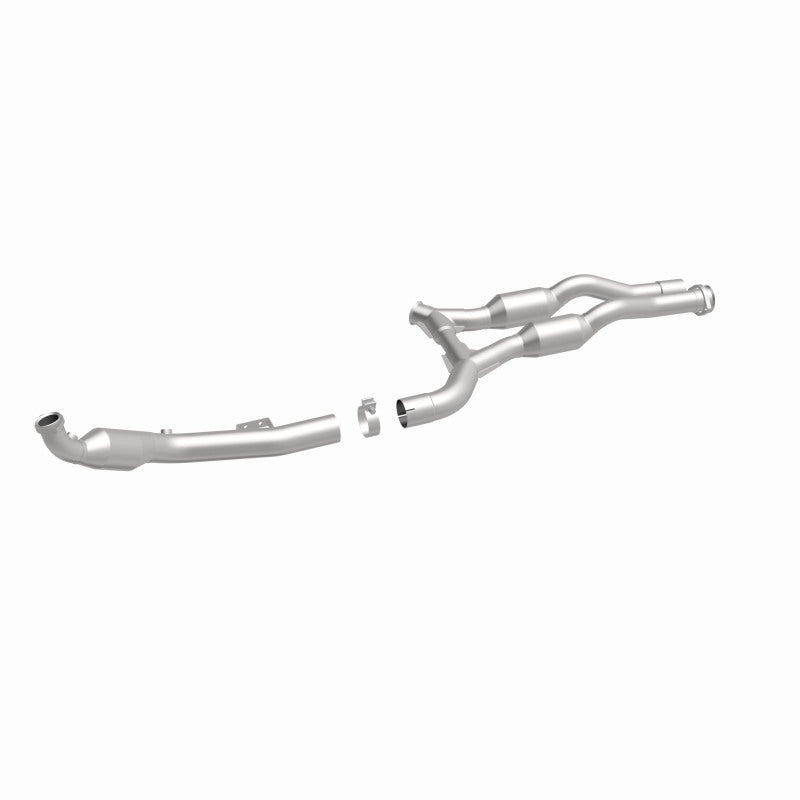 MagnaFlow Mercedes-Benz HM Grade Federal / EPA Compliant Direct-Fit Catalytic Converter 24334 360 Degree Image Set
