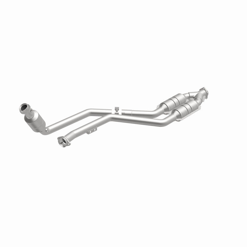 MagnaFlow Mercedes-Benz HM Grade Federal / EPA Compliant Direct-Fit Catalytic Converter 24044 360 Degree Image Set