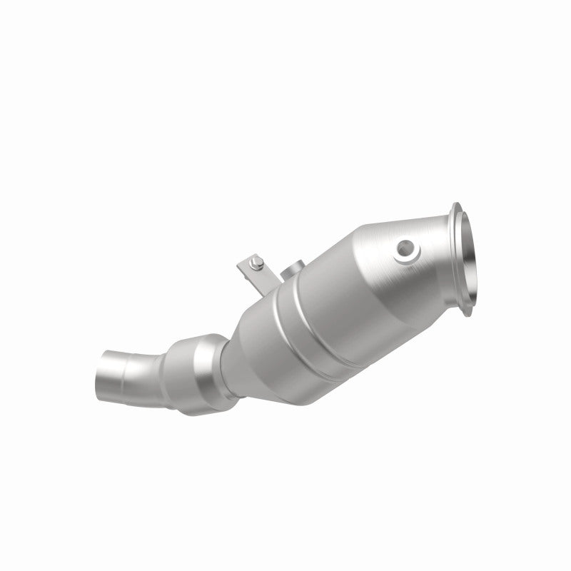 MagnaFlow BMW OEM Grade Federal / EPA Compliant Direct-Fit Catalytic Converter 52267 360 Degree Image Set