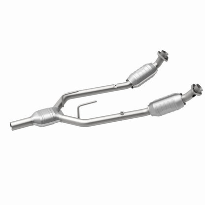 MagnaFlow HM Grade Federal / EPA Compliant Direct-Fit Catalytic Converter 23325 360 Degree Image Set