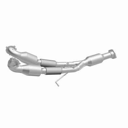 MagnaFlow Volvo S80 OEM Grade Federal / EPA Compliant Direct-Fit Catalytic Converter 52160 360 Degree Image Set