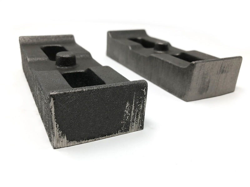 Tuff Country 01-10 GMC Sierra 2500HD/3500 4wd 1in Cast Iron Lift Blocks Pair 79064