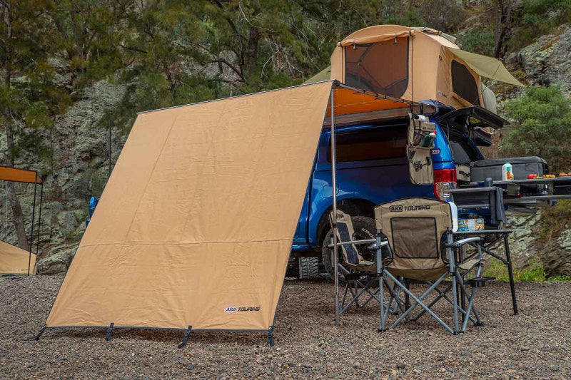 ARB Wind Break-Front 2500mm98In Fire Retardant Usa/Canada Spec 813107 813107 Photo - lifestyle view