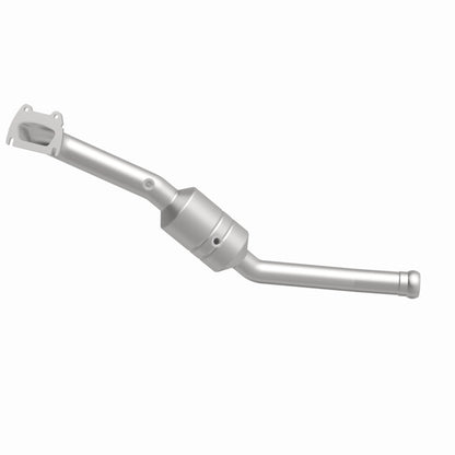 MagnaFlow OEM Grade Federal / EPA Compliant Direct-Fit Catalytic Converter 49737 360 Degree Image Set