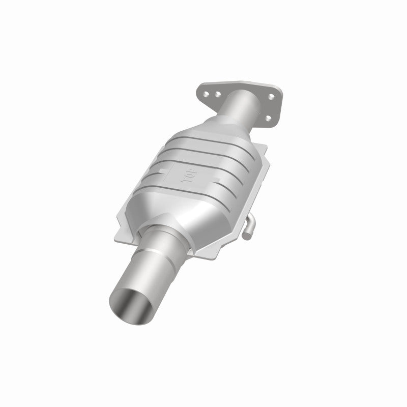 MagnaFlow Standard Grade Federal / EPA Compliant Direct-Fit Catalytic Converter 23447 360 Degree Image Set