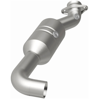 MagnaFlow Ford F-150 OEM Grade Federal / EPA Compliant Direct-Fit Catalytic Converter 52296 Photo - out of package