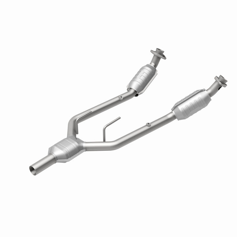 MagnaFlow California Grade CARB Compliant Direct-Fit Catalytic Converter 444080 360 Degree Image Set