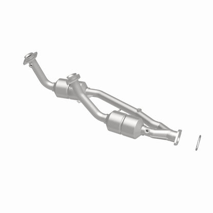 MagnaFlow Ford Windstar HM Grade Federal / EPA Compliant Direct-Fit Catalytic Converter 23382 360 Degree Image Set