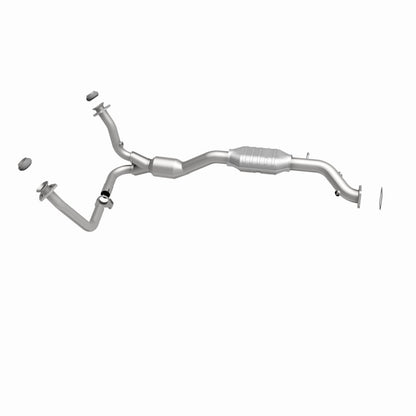 MagnaFlow Chevrolet Blazer HM Grade Federal / EPA Compliant Direct-Fit Catalytic Converter 24898 360 Degree Image Set