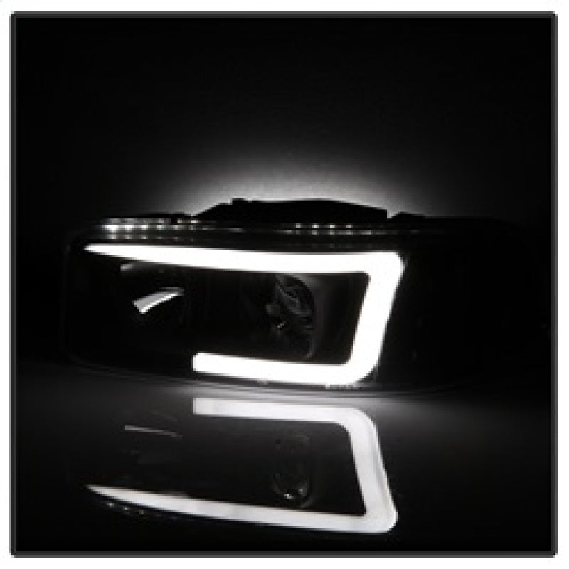 Spyder GMC Sierra 1500/2500/3500 99-06 V2 Projector Headlights - DRL - Black PRO-YD-CDE00V2-LB-BK 5084521 5084521 Photo - Unmounted