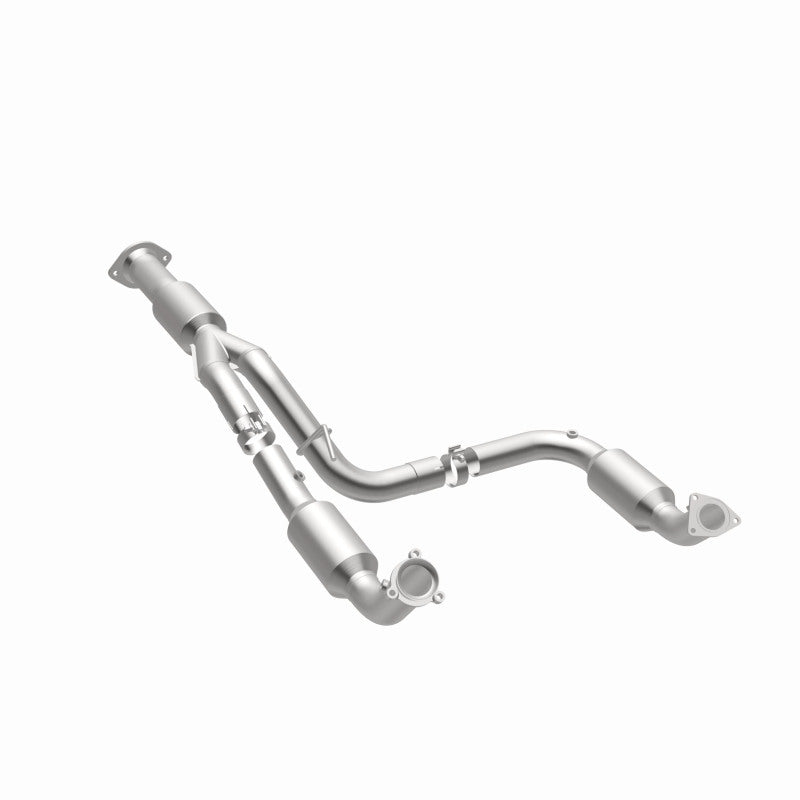 MagnaFlow California Grade CARB Compliant Direct-Fit Catalytic Converter 5582113 360 Degree Image Set