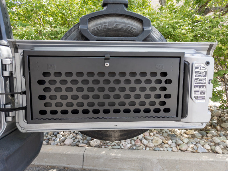 Tuffy Products Tuffy Jeep Wrangler Molle Tailgate Lockbox W/ Keyed Lock 365-01 365-01 Photo - Unmounted