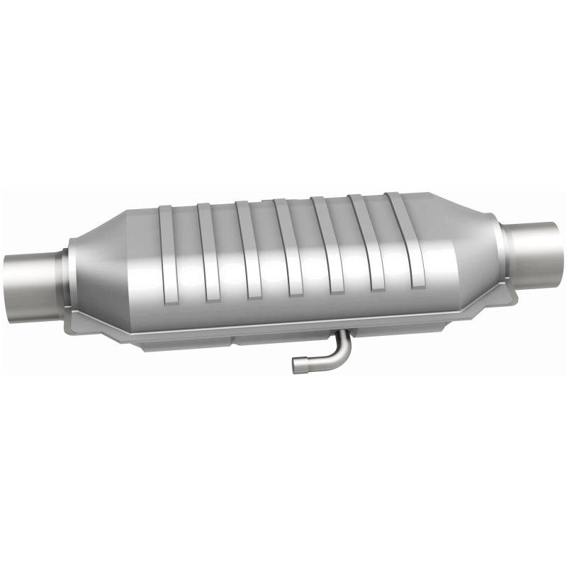 MagnaFlow Standard Grade Federal / EPA Compliant Universal Catalytic Converter 95025 Photo - out of package