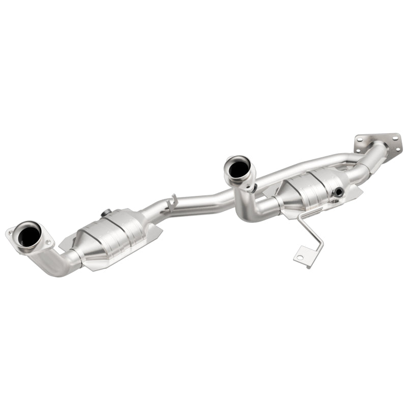 MagnaFlow HM Grade Federal / EPA Compliant Direct-Fit Catalytic Converter 23083 Photo - Primary