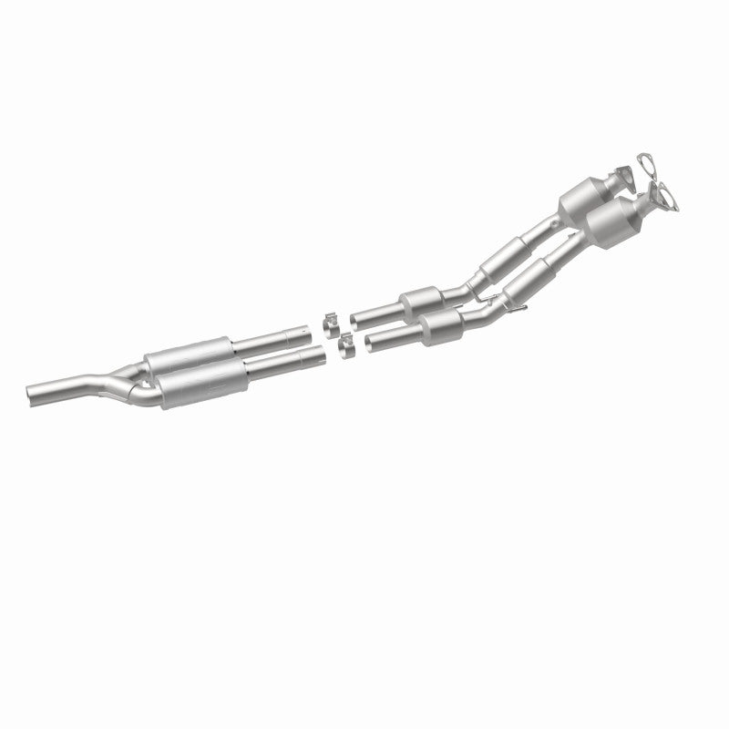 MagnaFlow Volkswagen Passat California Grade CARB Compliant Direct-Fit Catalytic Converter 551838 360 Degree Image Set