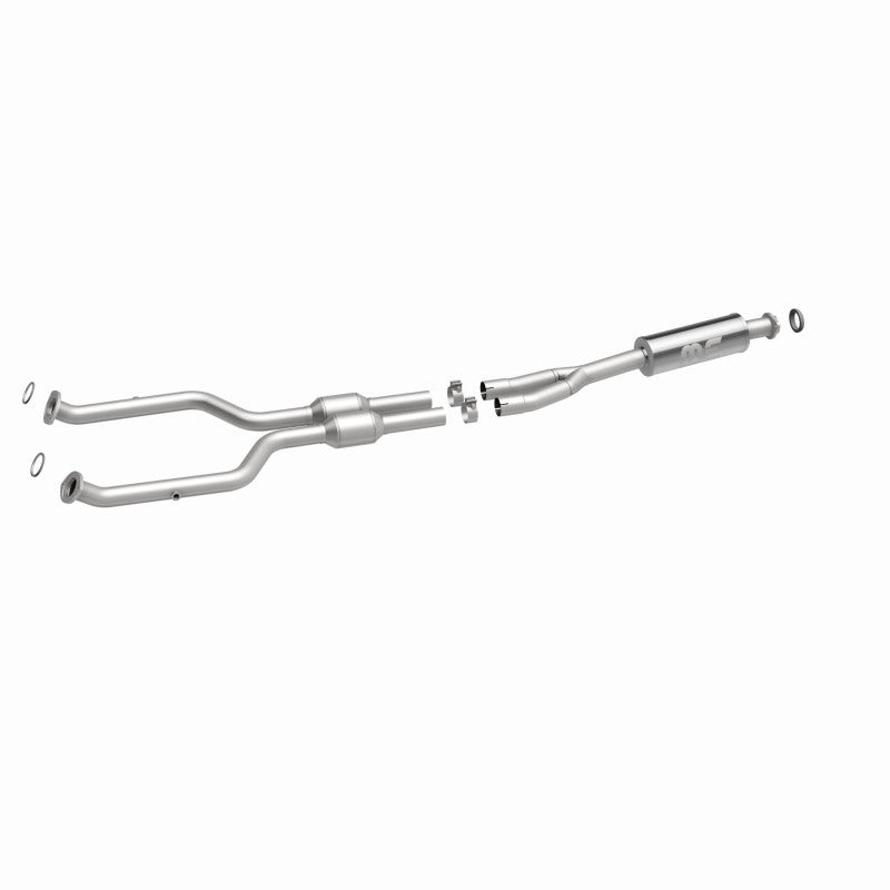 MagnaFlow Lexus GS300 HM Grade Federal / EPA Compliant Direct-Fit Catalytic Converter 24423 360 Degree Image Set