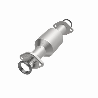 MagnaFlow Toyota Sienna OEM Grade Federal / EPA Compliant Direct-Fit Catalytic Converter 52546 360 Degree Image Set