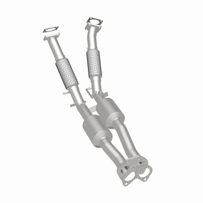 MagnaFlow Volvo XC90 OEM Grade Federal / EPA Compliant Direct-Fit Catalytic Converter 21-506 360 Degree Image Set