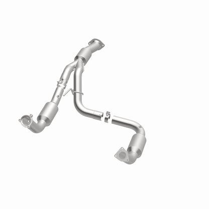 MagnaFlow California Grade CARB Compliant Direct-Fit Catalytic Converter 5582812 360 Degree Image Set