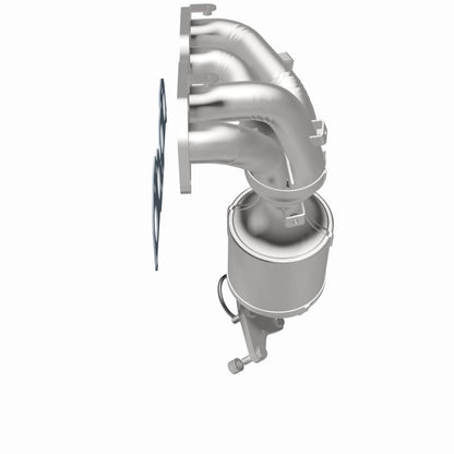 MagnaFlow Nissan California Grade CARB Compliant Manifold Catalytic Converter 5582295 360 Degree Image Set