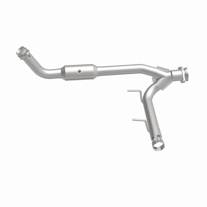 Magnaflow 05-06 Lincoln Navigator 5.4L - Driver side 4651508 4651508 360 Degree Image Set