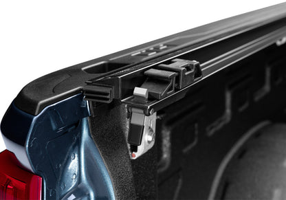 Truxedo 2020 GMC Sierra & Chevrolet Silverado 2500HD/3500HD w/Tailgate 6ft 9in Pro X15 Bed Cover 1473701 1473701 Photo - Close Up