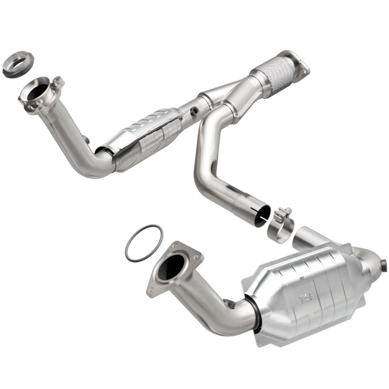 MagnaFlow OEM Grade Federal / EPA Compliant Direct-Fit Catalytic Converter 49650 Photo - Primary