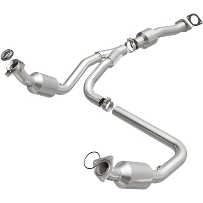 MagnaFlow California Grade CARB Compliant Direct-Fit Catalytic Converter 5582134 Photo - Primary