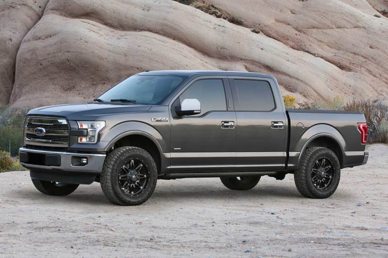 Fabtech 2" Uniball UCA System w/ Front Dirt Logic2.5 Coilovers K2260DL Photo - lifestyle view