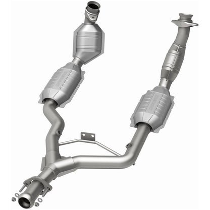 MagnaFlow Ford Mustang HM Grade Federal / EPA Compliant Direct-Fit Catalytic Converter 93344 Photo - out of package