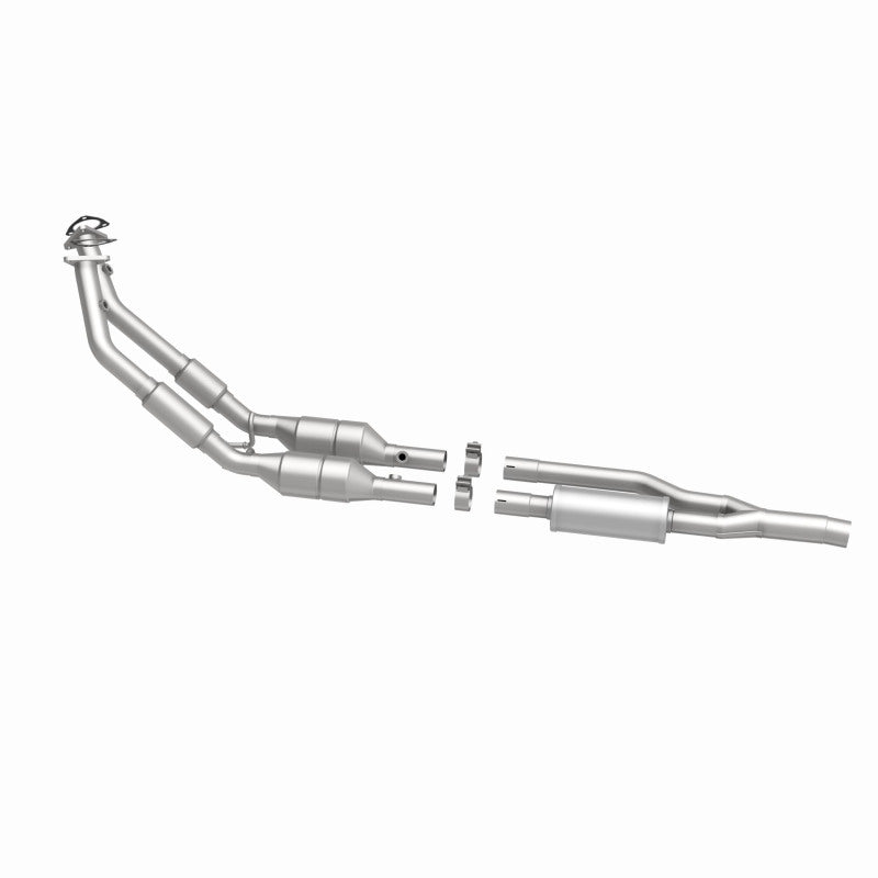 MagnaFlow Audi TT Quattro OEM Grade Federal / EPA Compliant Direct-Fit Catalytic Converter 49716 360 Degree Image Set