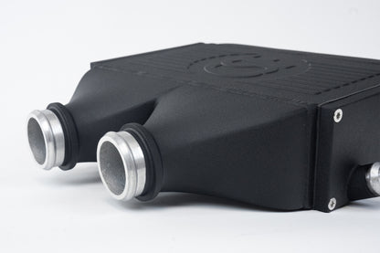 CSF 2014+ BMW M3/M4 (F8X) Top Mount Charge-Air-Cooler - Crinkle Black 8082 8082 Photo - Close Up