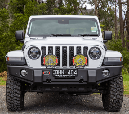 ARB 18-21 Jeep Wrangler JL / 20-21 Jeep Gladiator JT Front Winch Bumper 3950240 3950240 Photo - Mounted