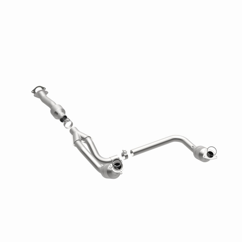 MagnaFlow California Grade CARB Compliant Direct-Fit Catalytic Converter 5582134 360 Degree Image Set
