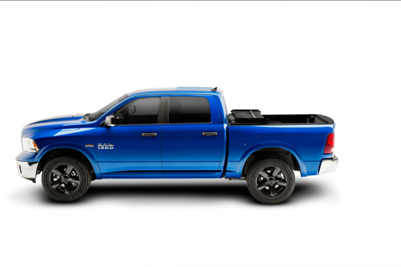 Extang 08-15 Nissan Titan (7ft) (w/Rail System) Trifecta 2.0 92976 92976 Photo - Mounted