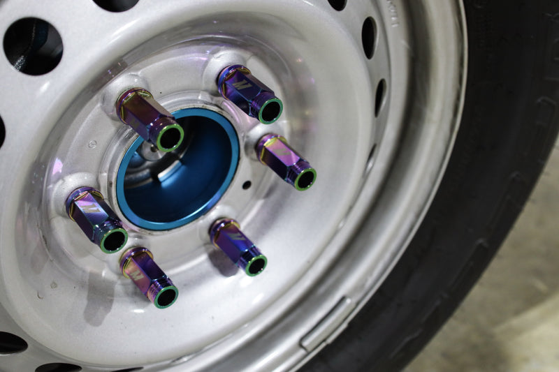 Mishimoto Aluminum Locking Lug Nuts M12x1.5 27pc Set Neo Chrome MMLG-15-27LNC MMLG-15-27LNC User 1