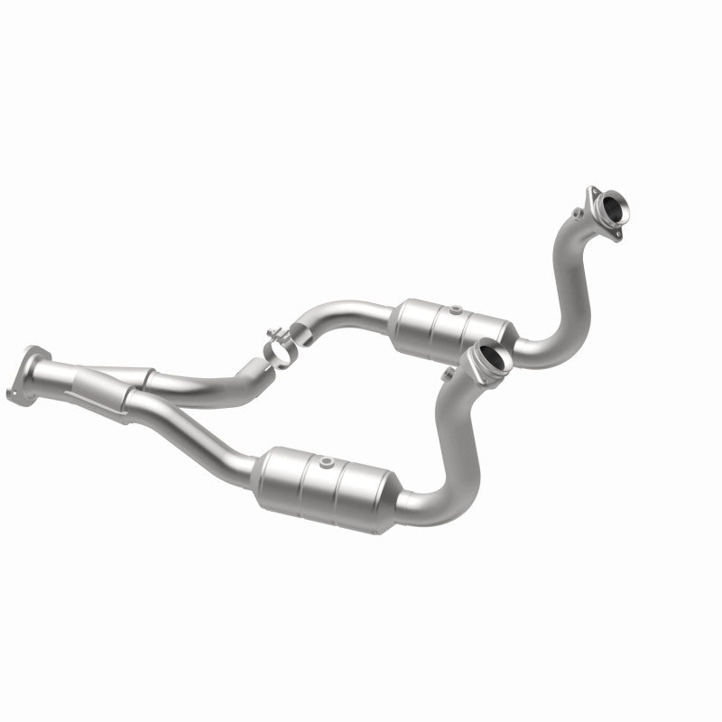 MagnaFlow Ford California Grade CARB Compliant Direct-Fit Catalytic Converter 5451760 360 Degree Image Set