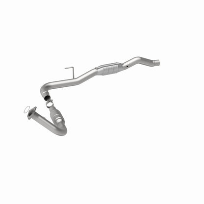 MagnaFlow OEM Grade Federal / EPA Compliant Direct-Fit Catalytic Converter 49667 360 Degree Image Set
