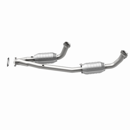 MagnaFlow Ford Windstar California Grade CARB Compliant Direct-Fit Catalytic Converter 4451353 360 Degree Image Set