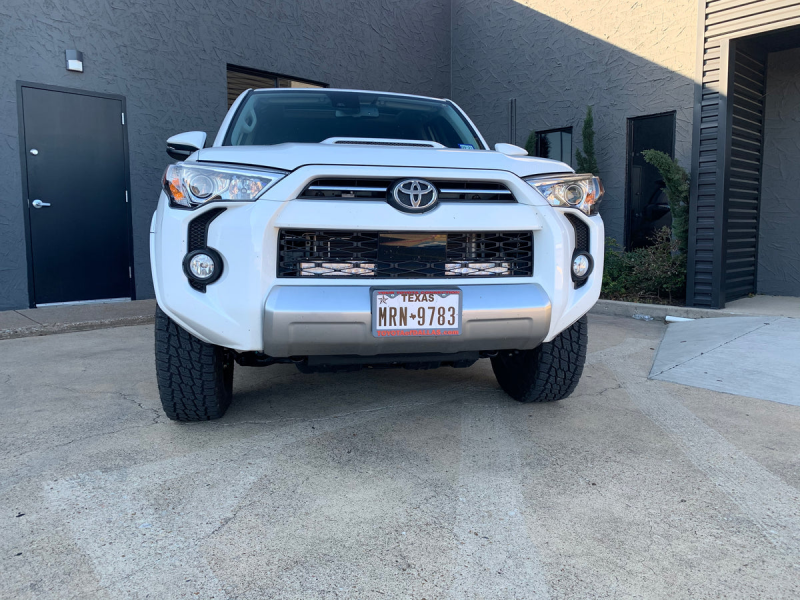 Cali Raised LED Cali Raised 14-24 Toyota 4Runner 32In Hidden Grille LED Light Bar Brackets - One Combo Beam w/ Bar CR2485 CR2485 Photo - Primary